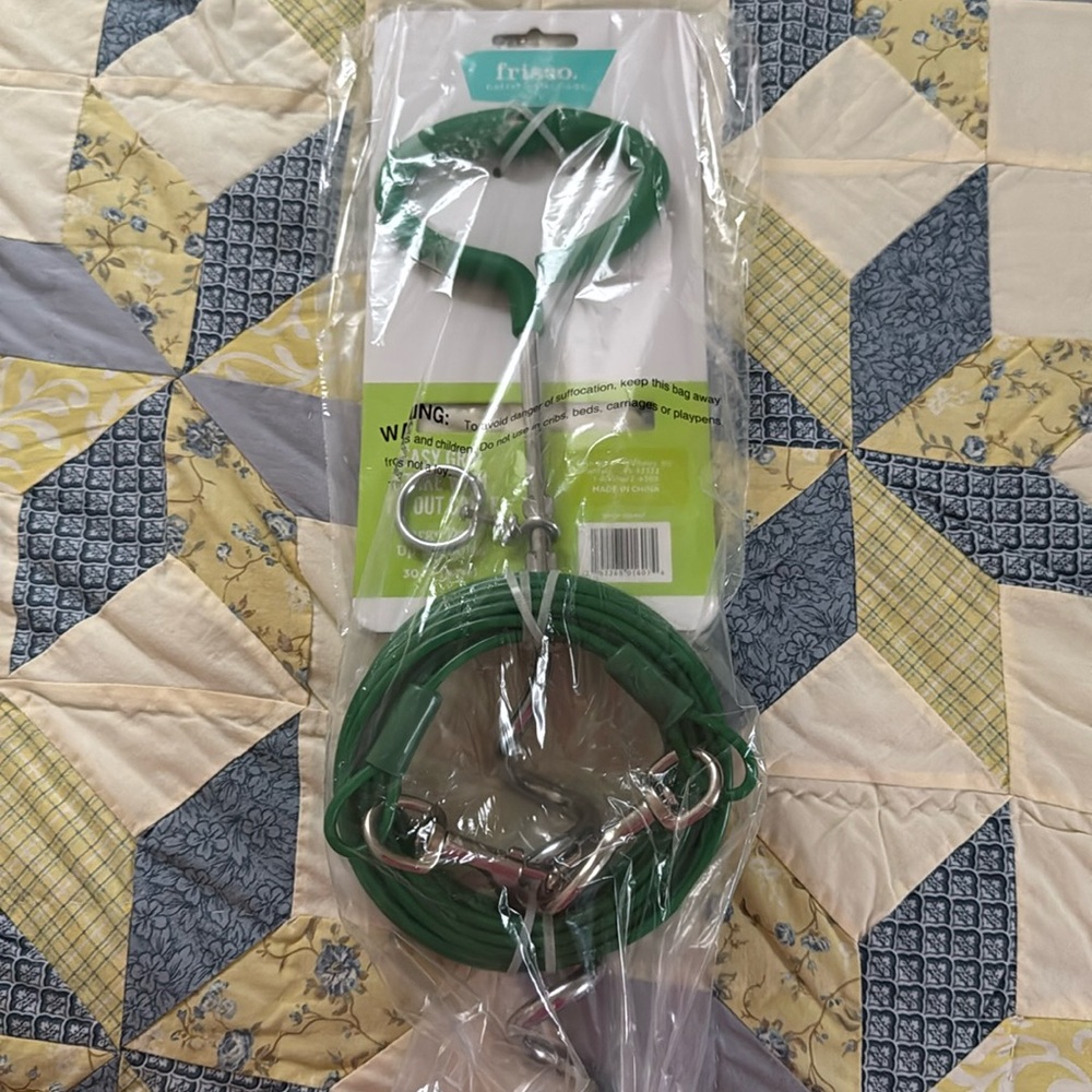 Dog, Yard stake & leash attachment for up to a large dog